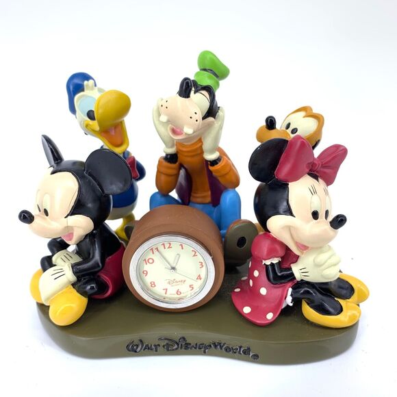Walt Disney World Best Friends Quartz Clock Mickey Minnie Donald Goofy Pluto - Picture 1 of 12